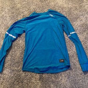 American Eagle long sleeve tshirt